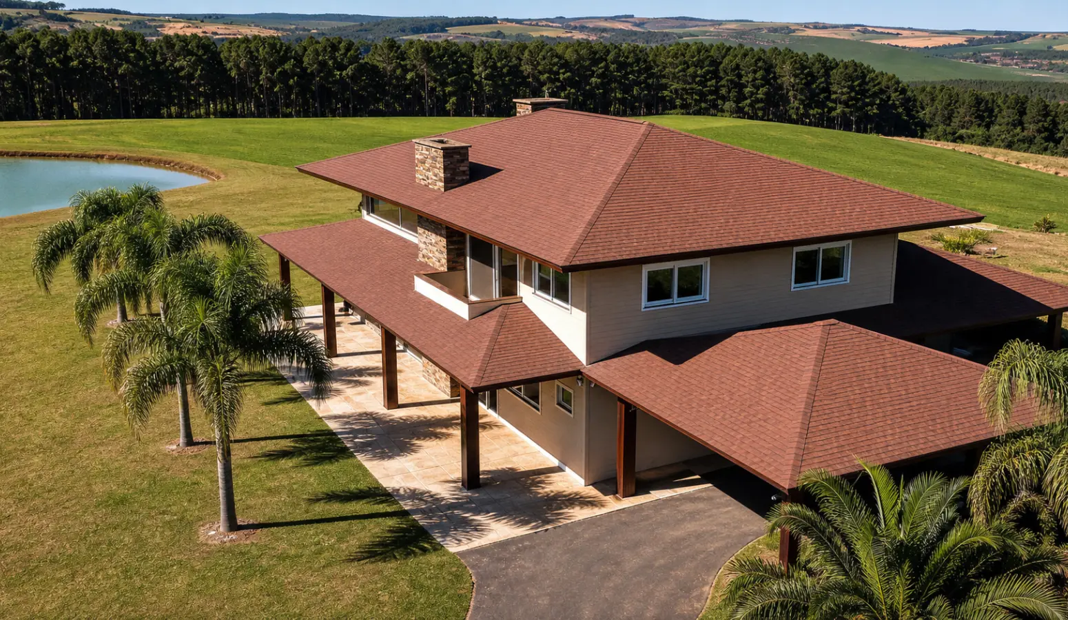 Casa com telhas Shingle